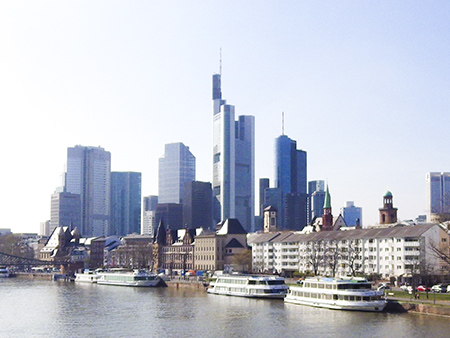 Alem&aacute;n en Fr&aacute;ncfort del Meno Mainhattan